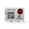 Personalizovaný NFC a QR stojan s logom pre firmy